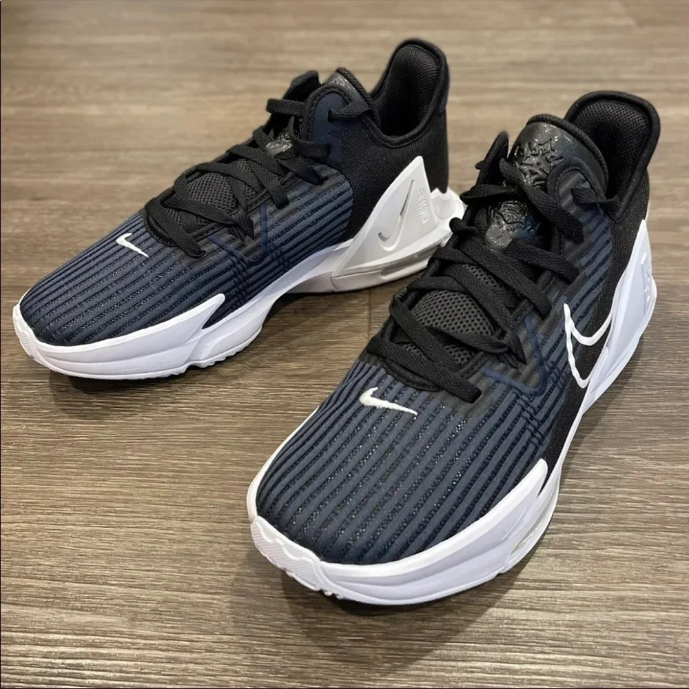 Nike Lebron Witness 6 sz 10.5